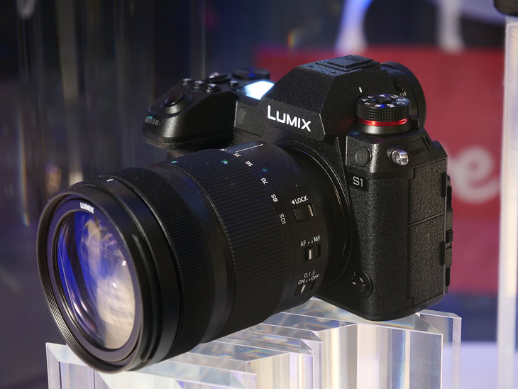 Photokina2018松下展台:全画幅微单LUMIX S系