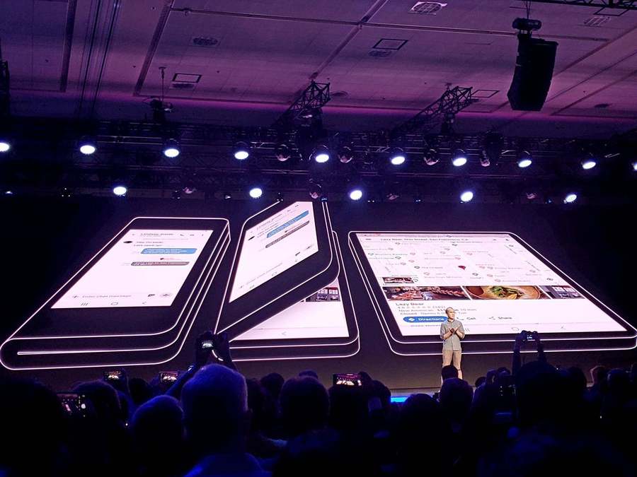 三星可折叠手机显示屏Infinity Flex登场