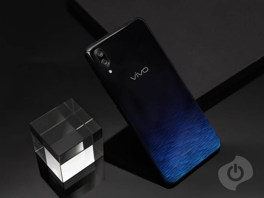 问答:vivo X23幻彩版和vivo X23有什么区别?