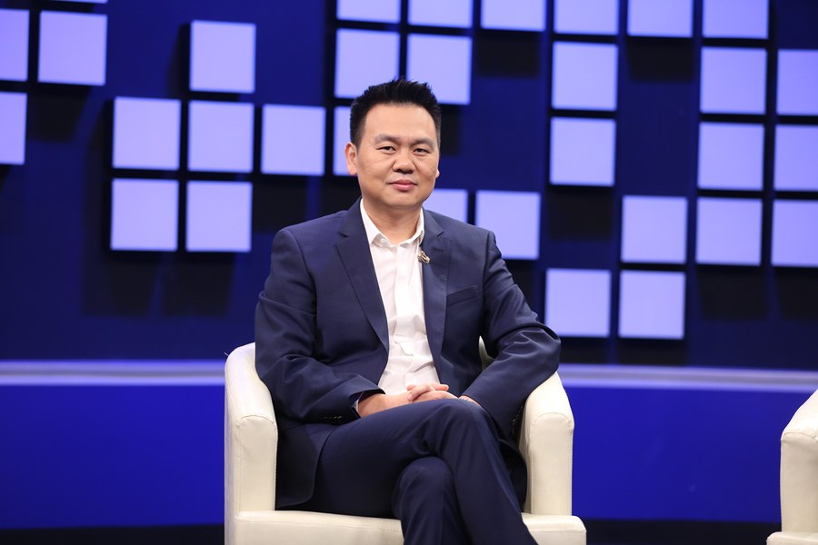 TCL张少勇谈X8 QLED TV：解密电视行业科技创新密码-视听圈