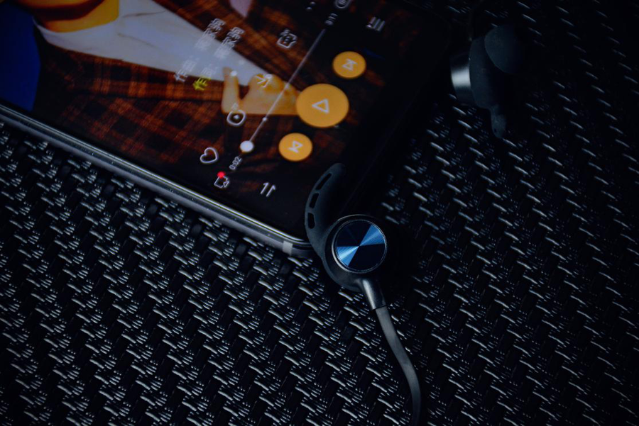 JEET蓝牙耳机为何火起来？“非时尚”运动实战派获得认可！