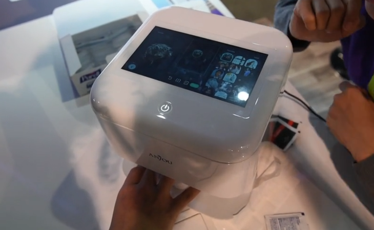 CES 2019:Anjou推出智能美甲机 可在指甲上打