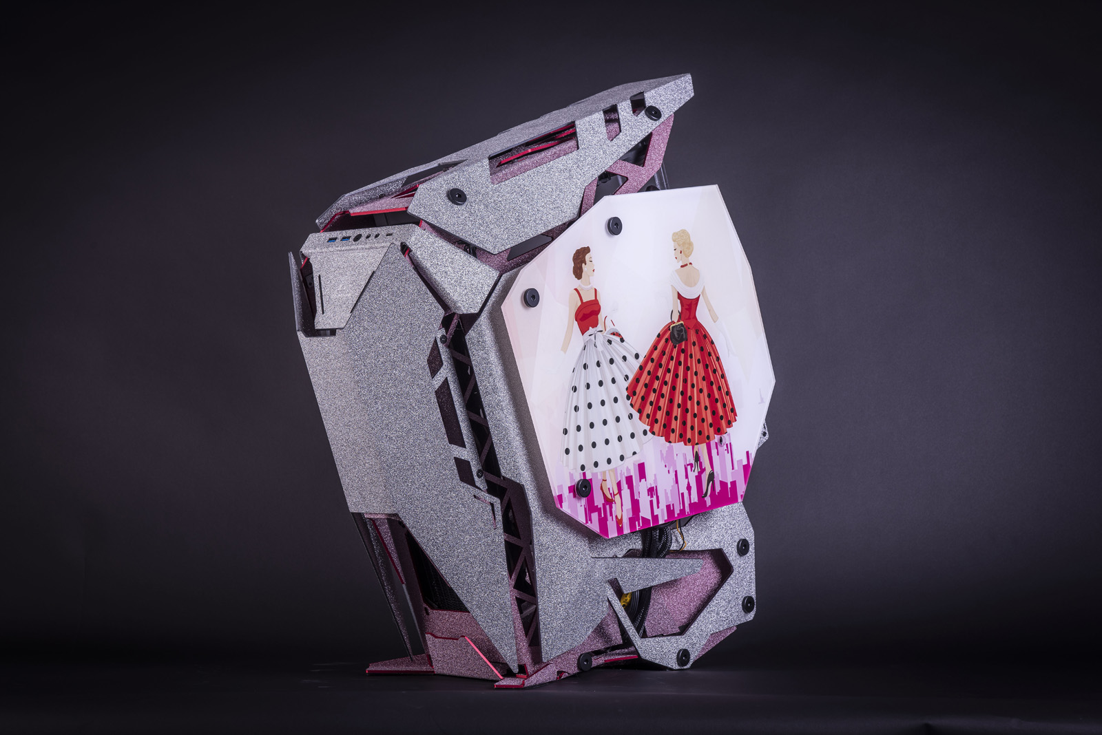 陪女玩家战个痛快！38女王节华硕电竞特工主板推荐