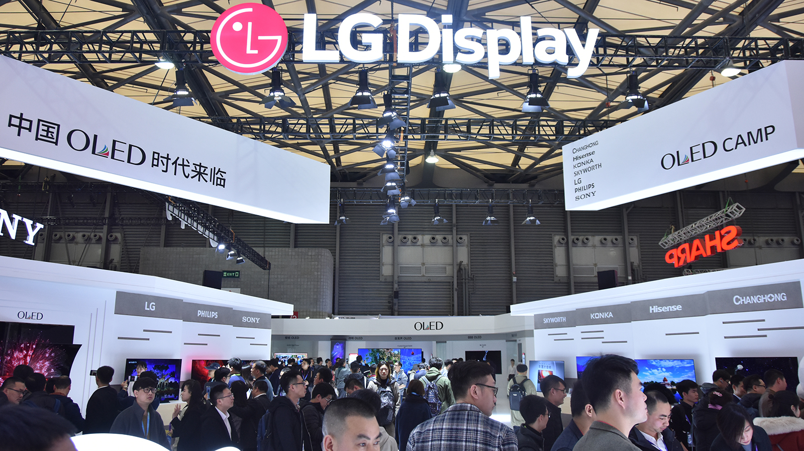 AWE 2019：LG Display展台声势浩大