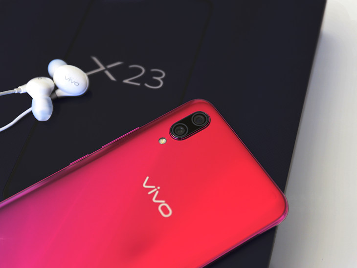 vivo X23评测：颜值高拍照好 极致体验颠覆想象