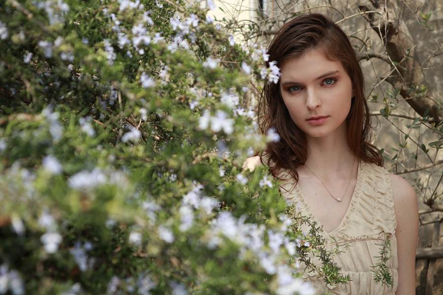 佳能推出大光圈定焦镜头新品EF-M 32mm f\/1.4