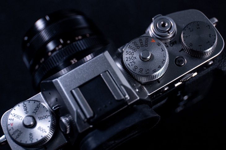 刷新对速度的认知 专业旗舰无反富士X