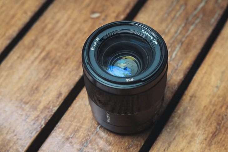輕便小巧的掛機標頭 索尼FE 35mm F1.8鏡頭評測