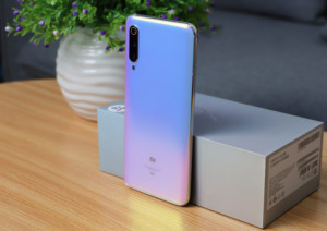 小米 9 Pro 5G图赏：静如青玉 动似彩虹