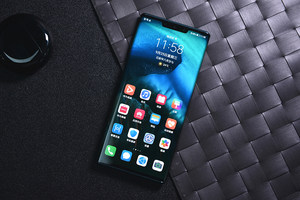 徕卡电影四摄致敬超跑：华为Mate30 Pro开箱图赏 