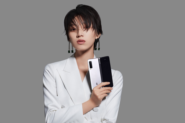 经典造就永不过时的时尚 三星W20 5G带你感受