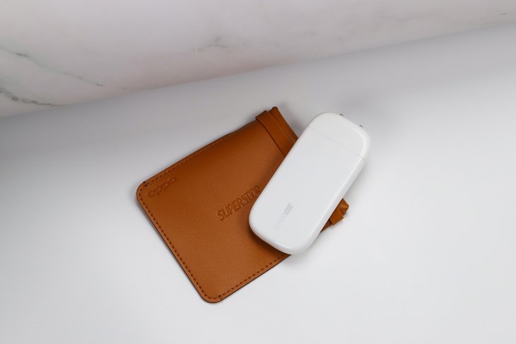 手机电脑全能充 OPPO 50W超闪饼干充电器兼容多种协议