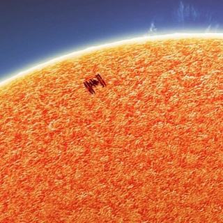 用太阳当背景 给国际空间站拍写真照你知道怎么拍摄的吗？