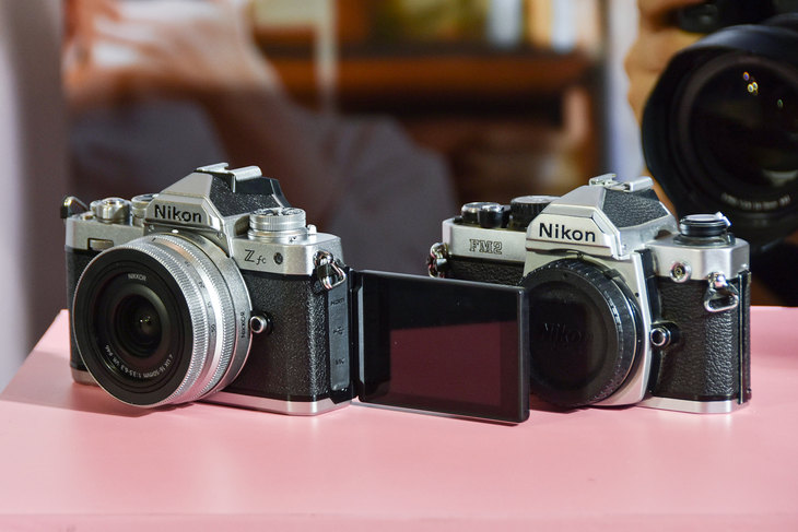 复刻经典胶片机外型 尼康Z fc复古微单相机上手(图2)