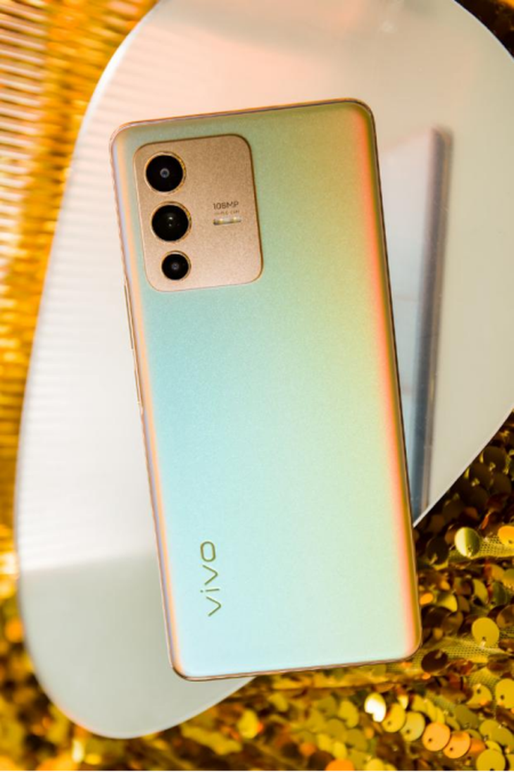 vivo s12系列美图赏析,光致变色2.0带来别样色彩美学_-泡泡网