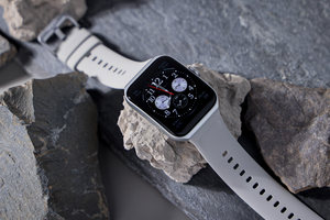 OPPO Watch 3 Pro冰川灰配色图赏：高颜值又具实用性