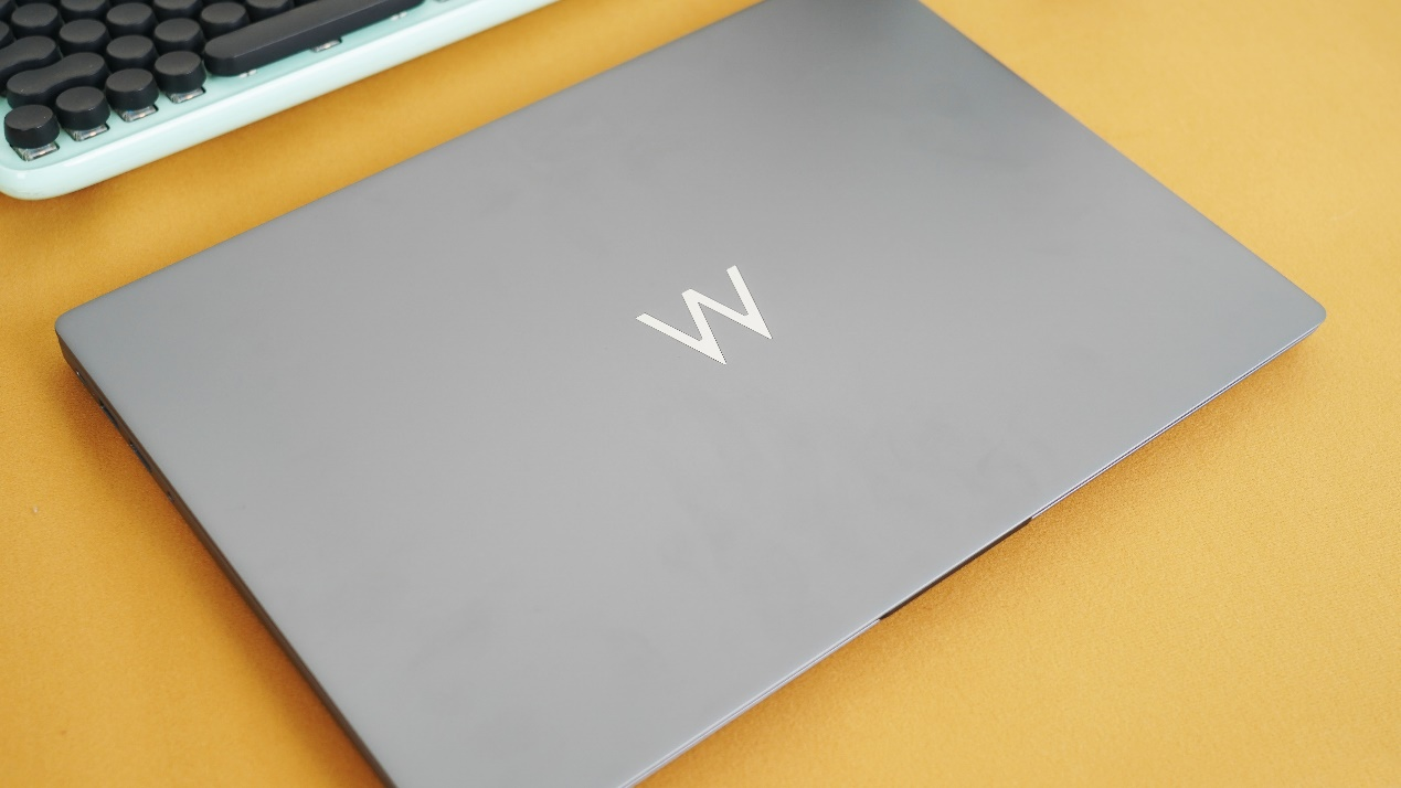 国补换笔记本首选，Hi MateBook D 16 护眼大屏+多屏协同效率神器