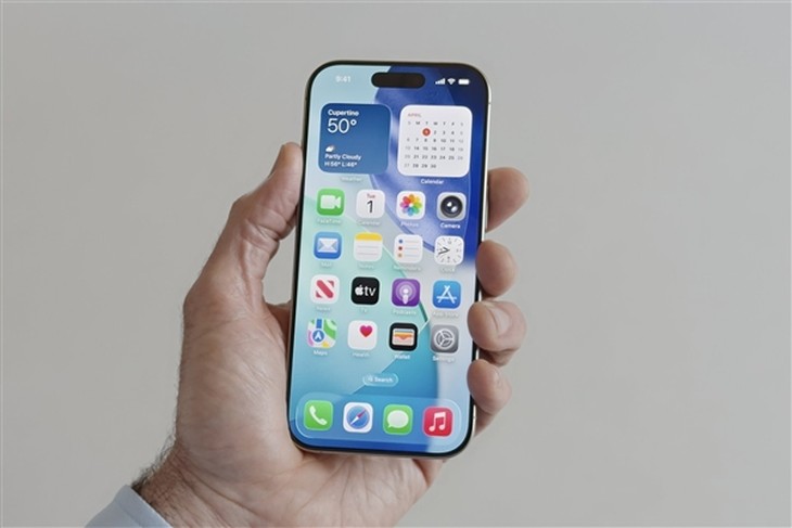 大屏幕手机手机黑屏？还无法充电？升级iOS 26的iPhone 15用户你中招了吗