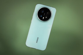 宛如艺术品 荣耀Magic8天青釉图赏