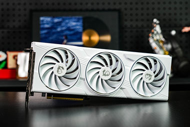 微星RTX 5070 白龙爵PLUS图赏