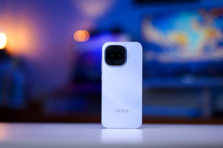 别被颜值骗了！iQOO Z11 Turbo竟然是台性能猛兽？