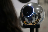 OpenAI 申请上市，奥尔特曼估值 25 亿美元的眼球扫描公司却被曝裁员