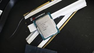 内存涨价倒逼平台“续命”，英特尔2027年推Raptor Lake Next处理器，LGA1700超期服役