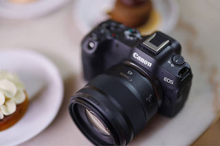 玻璃+树脂复合设计 佳能RF85mm F1.2镜皇或将推出平价版
