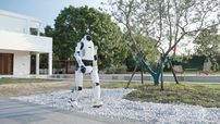 越疆具身全栖机器人发布：做机械臂的越疆，为什么去抢客厅？