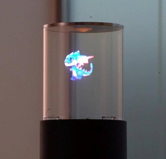 SONY展出圆柱型透明式显示屏，360度显示全息影像