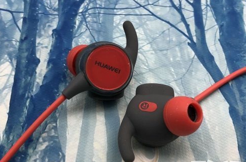 运动蓝牙耳机哪款好?2018四大性价比王牌耳机