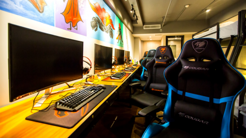 凭什么这么火?解密年轻人喜欢电竞酒店的原因