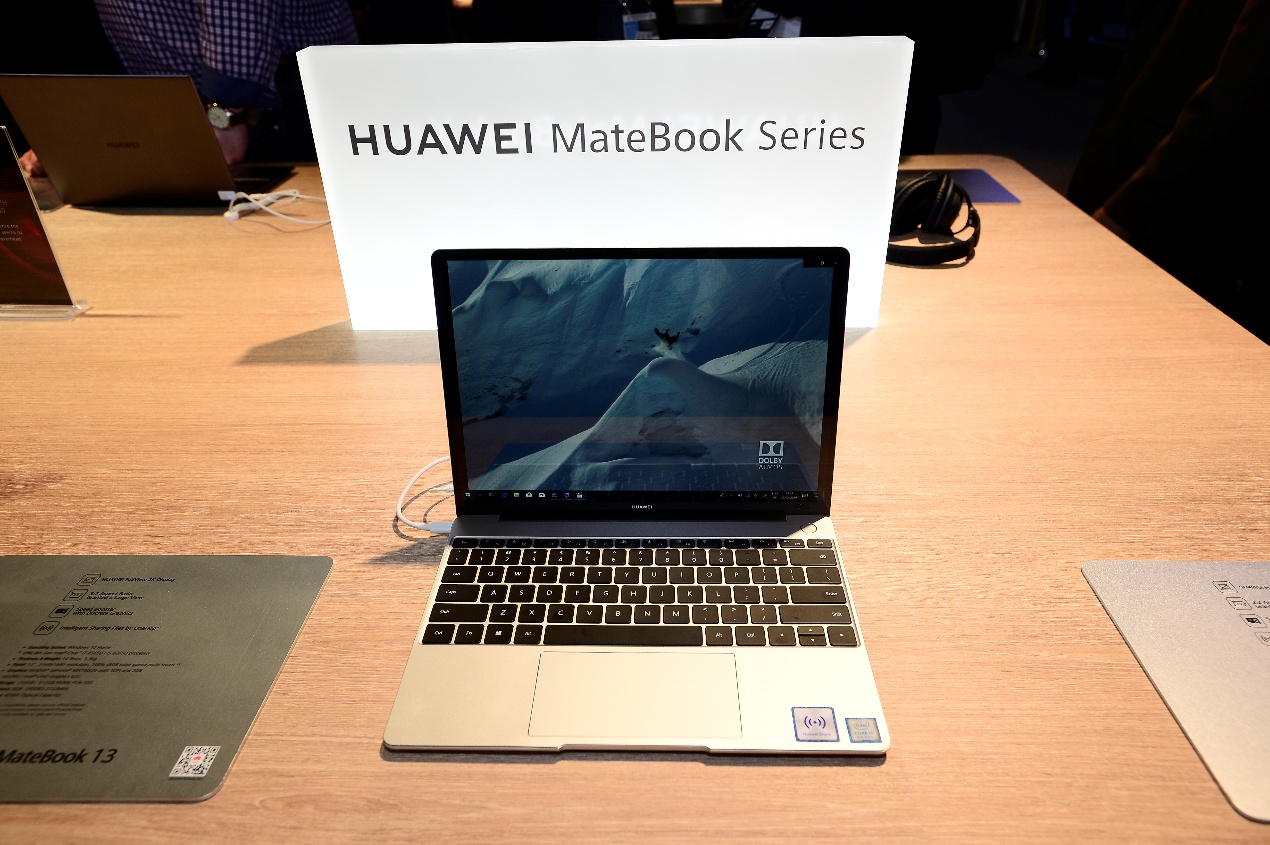 matebook13桌面壁纸,华为matebook14s壁纸 金牌外媒"墙裂"推荐:华为matebook 13笔记本及家族最新pc让体验全面