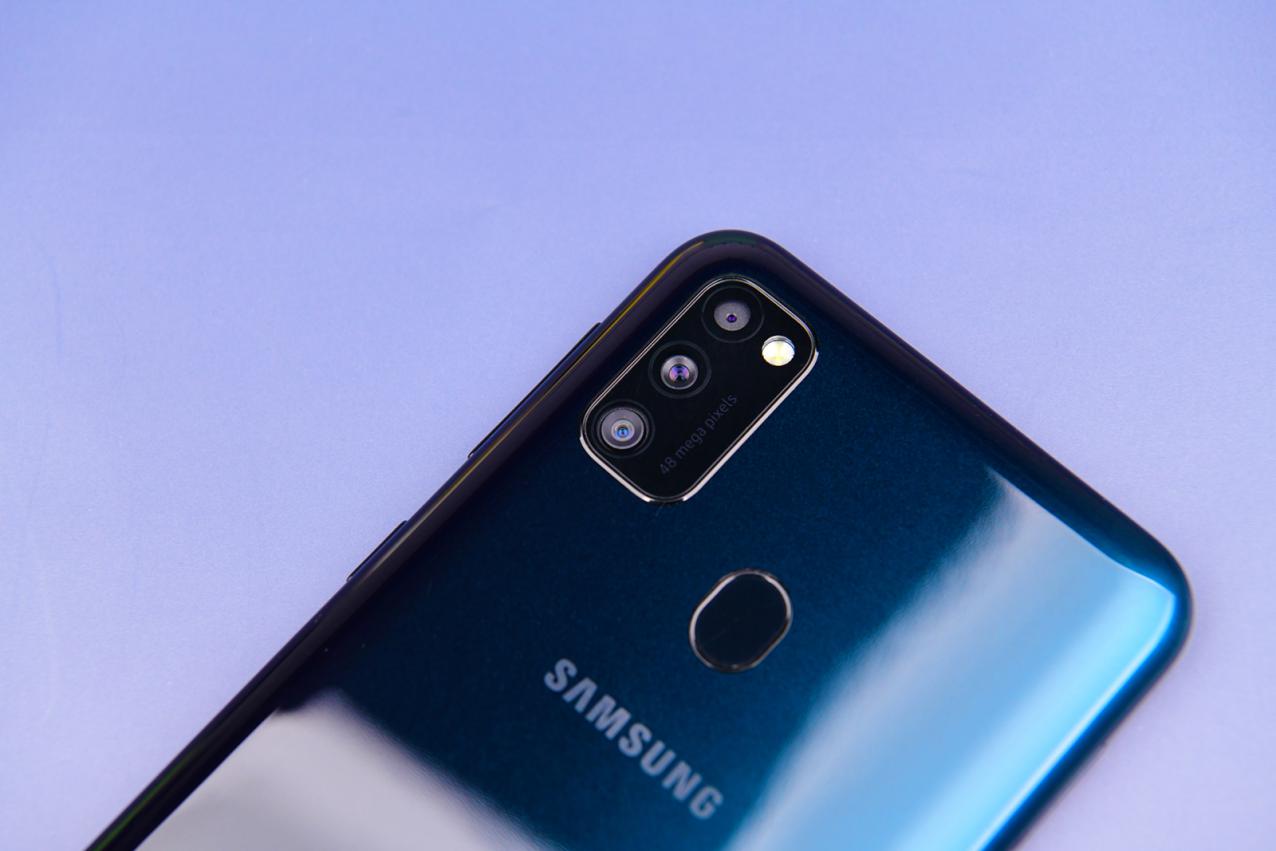 双十一超值之选――三星galaxym30s用实力说话