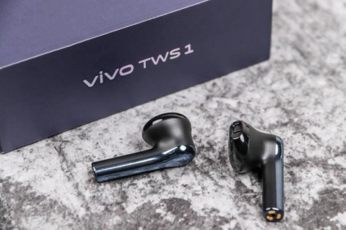 无线蓝牙耳机怎么充电教程 3143517.jpg