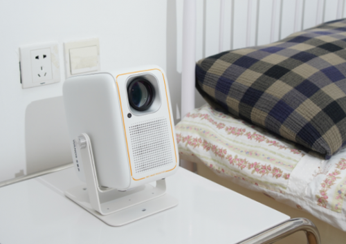 千元旗舰投影天花板双十一大眼橙C1D高亮版投影仪闭眼入超值(图2)