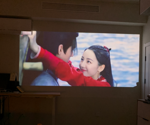 千元旗舰投影天花板双十一大眼橙C1D高亮版投影仪闭眼入超值(图5)