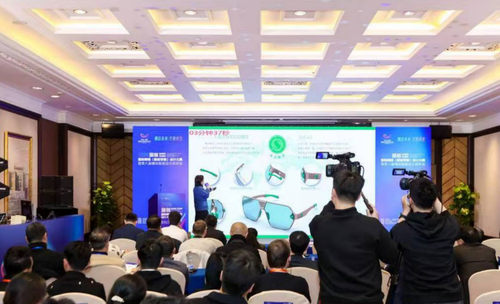 果博网址科技与艺术深度融合2024深圳国际眼镜（智能穿戴）设计大赛决赛举行