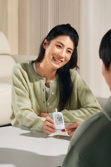 年轻人掀起控糖热潮血糖仪多少钱一台家用最划算?三诺优佳给答案(图3) 年轻人掀起控糖热潮血糖仪多少钱一台家用最划算?三诺优佳给答案(图3)