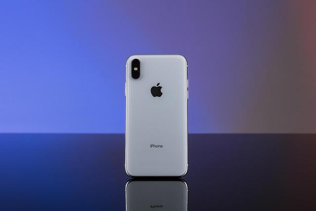 实锤!苹果承认已对iPhone X/8负优化,网友:又要被限速了?