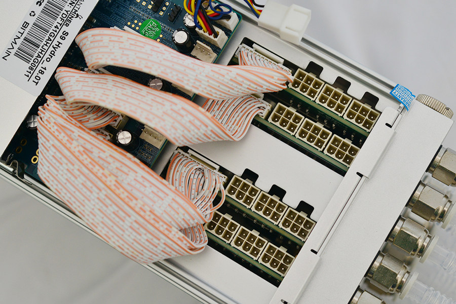 蚂蚁矿机s9 hydro算力板