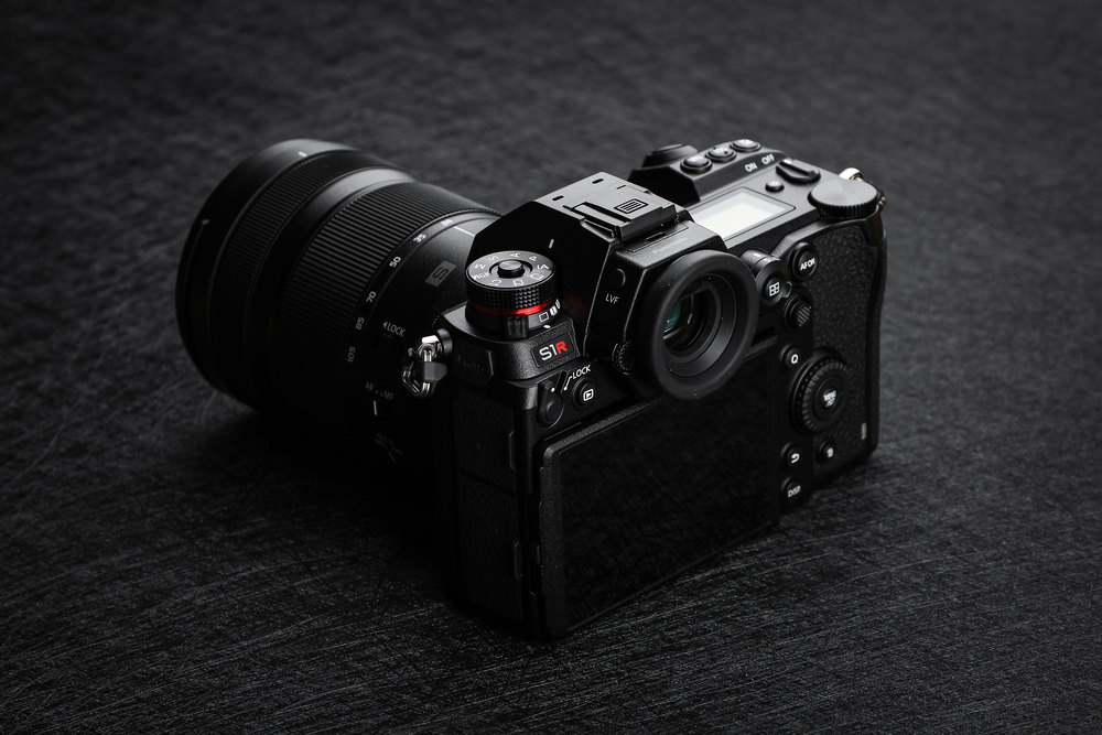 做工精致操控十分专业 全画幅微单松下lumix s1r外观图赏