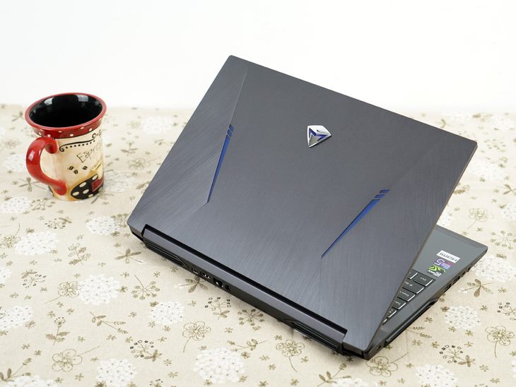 15.6微边骇视,酷睿i7-9750h搭gtx1650机械师t58-v游戏本评测
