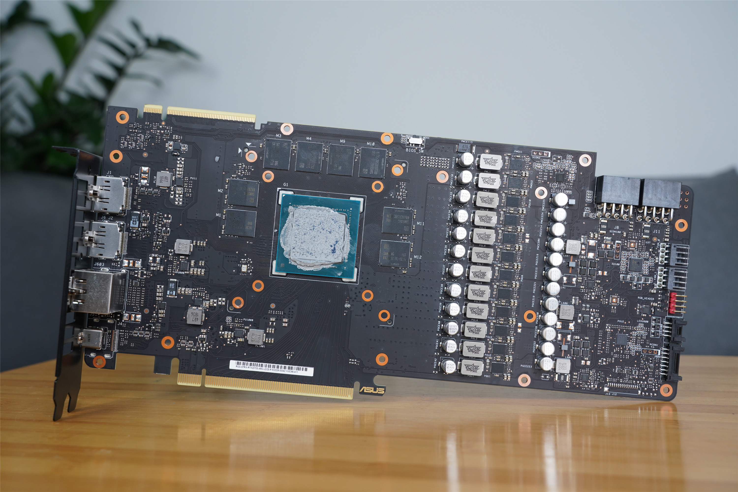 华硕rog strix rtx 2070 super 显卡开箱&拆解图赏_-硬游网