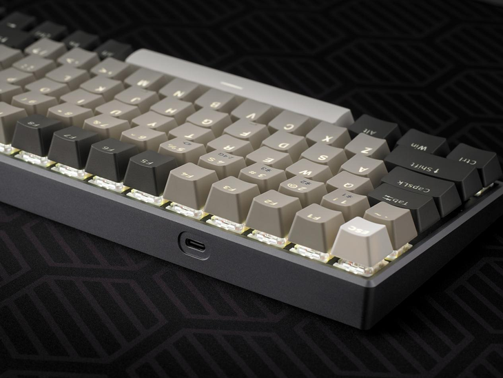 铝合金材质雷柏v7008a无人区版多模无线游戏背光机械键盘上市