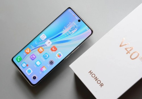 72英寸柔性屏幕,分辨率3200*1440,色调1.07亿.