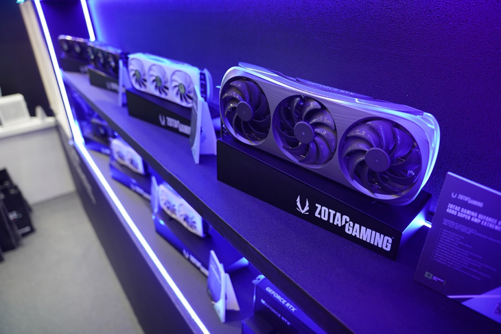 2024台北电脑展day 1:索泰zotac gaming zone游戏掌机闪亮登场