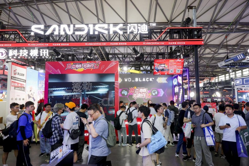 闪迪携全平台固态存储产品亮相ChinaJoy 2025!覆盖PCIe 5.0 SSD、手机U盘与移动固态硬盘-泡泡网